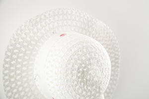 Ensembles de vêtements pour filles, ensembles de vêtements pour enfants avec chapeau, y compris des robes avec décorations florales - Product Image 6