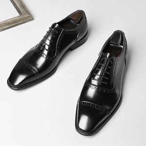 Chaussons pour hommes en cuir véritable faits à la main, personnalisés, élégants et à pompons, pour les occasions décontractées et professionnelles - Product Image 5