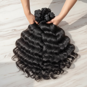 Fornitore all'ingrosso di extension di capelli umani vergini ricci naturali italiani e cambogiani - Product Image 1