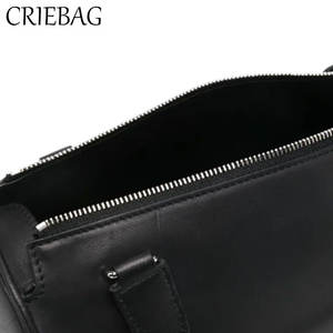 Logo personnalisé sac <span class=keywords><strong>à</strong></span> main en <span class=keywords><strong>cuir</strong></span> végétalien sacs <span class=keywords><strong>à</strong></span> bandoulière pour femmes 2025 Hit Trend femmes tendance de marque grands sacs <span class=keywords><strong>à</strong></span> bandoulière de créateur - Product Image 4