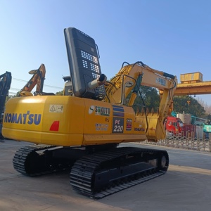 Excavatrice Komatsu PC220-7 d'occasion, 22 tonnes, d'origine japonaise, faible nombre d'heures, 90% neuve, prix compétitif, en stock, prête à être expédiée à tout moment. - Product Image 4