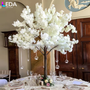Decoración para Eventos de Boda LEDA, Árbol de Flores Artificiales de Cerezo Sakura con Ramas Blancas Reemplazables de 6 pies - Product Image 1