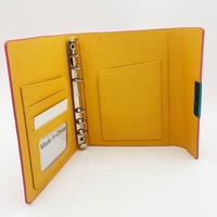 Couverture de carnet A5 en cuir PU rose, 3 volets, avec reliure à 6 anneaux, fermeture magnétique, fente pour cartes et fenêtre transparente