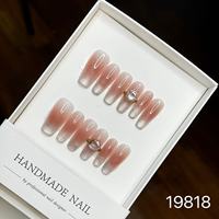 Venta al por mayor de fábrica: 10 uñas postizas cuadradas cortas hechas a mano, de lujo ligero, reutilizables, con logo personalizado.