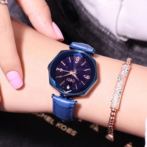 Reloj Único con Diseño de Estrella Poligonal, Correa de Cuero Moderna, Resistente al Agua, Reloj para Estudiantes - Product Image 4