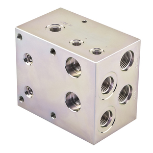 Nullekgeval Professioneel Gereedschap Cnc-Bewerking Van Aluminium Staal Hydraulisch Ventielblok Hydraulisch Spruitstuk