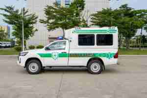 Tout nouveau Toyota Hilux Diesel tout-terrain Ambulance Pickup Transmission manuelle Véhicule d'urgence de haute qualité à vendre - Product Image 4