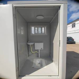Toilettes portables solaires préfabriquées avec éclairage LED pour une visibilité et un fonctionnement nocturnes améliorés - Product Image 3