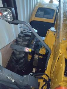 מלגזה להובלת מכולות ריקות XC6-3514V 3.5 טון 14 מטר 4X4 עבור השכרת מכולות ותחנות תיקונים - Product Image 4