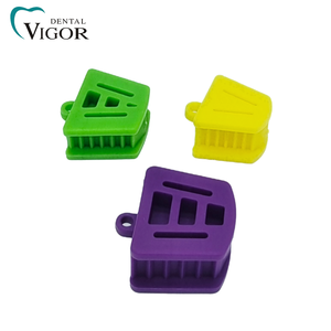 Écarteur buccal en silicone dentaire pour maintien sûr de la bouche lors des interventions - Product Image 1