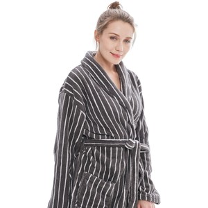 Usine Imprimé Peignoir De Luxe Femmes En Peluche Polaire Robe Confortable Chaud Hôtel Peignoir Fuzzy Femme Spa Robe Avec Poches - Product Image 6