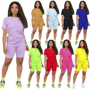 Conjunto de Camiseta y Pantalones Cortos Casuales de Alta Calidad para Mujer Yuhong, Coloridos, Lisos, <span class=keywords><strong>con</strong></span> Logotipo Personalizado Impreso, Tejido de Punto, <span class=keywords><strong>Traje</strong></span> de Dos Piezas Minimalista - Product Image 1