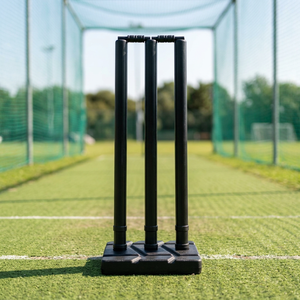 Ensemble de souches de cricket en plastique noir avec logo personnalisé avec 3 souches, 2 bélières, 1 base avec votre propre conception sur les souches de cricket de guichet - Product Image 3