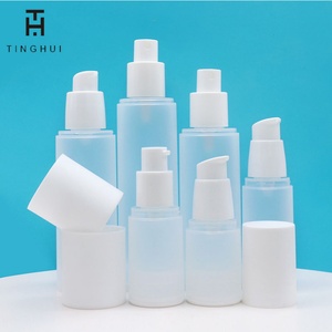 ขวดสเปรย์พลาสติก PP แบบขุ่นสำหรับเซรั่มบำรุงผิว ขนาด 15 30 50 มล. ขวดสุญญากาศสำหรับเครื่องสำอางและอิมัลชั่น ขนาด 15 มล. 30 มล. - Product Image 1