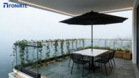 Clôture en verre de sécurité pour cour avec cadre en alliage d'aluminium, protection UV, design durable et imperméable pour le bétail et les maisons