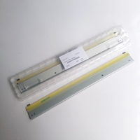 Lame de nettoyage de tambour d'origine pour BP-M4552R 4582D 5552R 5582D 4552 4582 5552 5582 DUNT-1336DSZZ pour pièces détachées de photocopieur