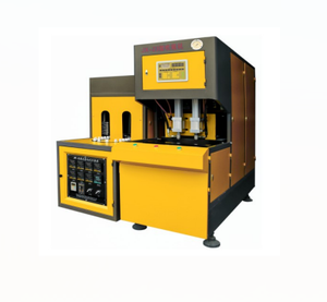 Vendita calda, Semi-Auto, soffiatrice per bottiglie di plastica e flacone cosmetico | 800-1000 BPH | 01-5L basso consumo energetico - Product Image 1