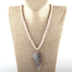 Collar personalizado de moda para mujer, collar de piedra turquesa blanca Natural, collar con colgante de Cruz de Flecha de cuerno de concha Irregular - Product Image 3