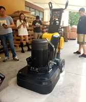 Machine à polir et à meuler les sols en béton automatique à commande à distance intelligente, 4 têtes, 28 pouces, à poussée manuelle