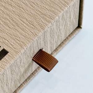 Scatole per Gioielli Quadrate in Cartone Rigido di Lusso Colore Marrone Nuvola con Accessori <span class=keywords><strong>Argento</strong></span> per Collane, Bracciali e Anelli - Product Image 4