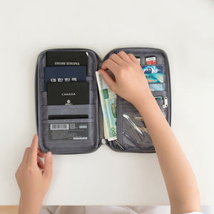 रचनात्मक वाटरप्रूफ दस्तावेज़ मामला गर्म यात्रा आवश्यक बटुए परिवार पासपोर्ट धारक यात्रा प्रमाण पत्र बैग - Product Image 3
