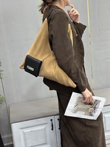 Túi đeo vai nữ kiểu Hobo da mềm cổ điển, túi đựng mỹ phẩm, túi tote rộng rãi, kiểu dáng thời trang. - Product Image 5