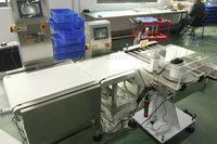 Machine de pesage et d'étiquetage automatique combinée, balance de pesage avec imprimante d'étiquettes et convoyeur