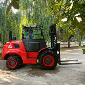 Carretilla elevadora todoterreno de 3 toneladas, 4 toneladas y 5 toneladas, carretilla elevadora para terrenos difíciles con transmisión hidráulica - Product Image 6