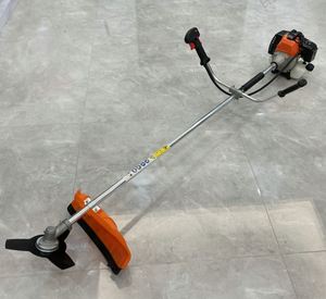 เครื่องตัดหญ้าแบบสะพายบ่า ยี่ห้อ CUSTOM BRAND 2 แรงม้า 52 ซีซี เครื่องยนต์เบนซิน 2 จังหวะ รุ่น Rocadeira - Product Image 4