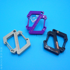 Mosquetón Metálico Personalizado de Aleación de Zinc con Forma de Letra y Liberación Rápida para Mochila, Uso en Exteriores - Product Image 4