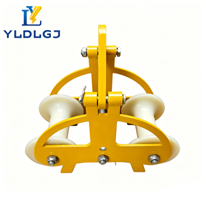 Rouleau de câble à trois roues de qualité industrielle YILI, base en acier robuste, poulie en nylon pour le tirage de câbles d'alimentation de grand diamètre B2B - Product Image 4