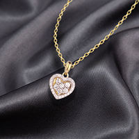 Colliers ras du cou de luxe pour femmes colliers fins avec pendentif en forme de cœur en diamant plaqué or 18 carats