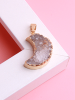 Nouvelle petite taille tranche plaqué or croissant de lune Aemethyst pierre pendentif lune dame pierre brute pendentif lune pour collier