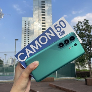 Nuevo TECHNO Camon 50 Pro 6.8" Android 16 8GB/12GB/256GB/512GB 6000mAh 49W Deca Core 5G MTK Dimensity AMOLED 144Hz Con Cable - Product Image 3