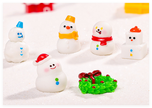 Vente en gros de fournitures d'artisanat de Noël petite figurine mignonne jouet noël bonhomme de neige arbres ornements nouvel an 2026 décorations série de luxe - Product Image 4