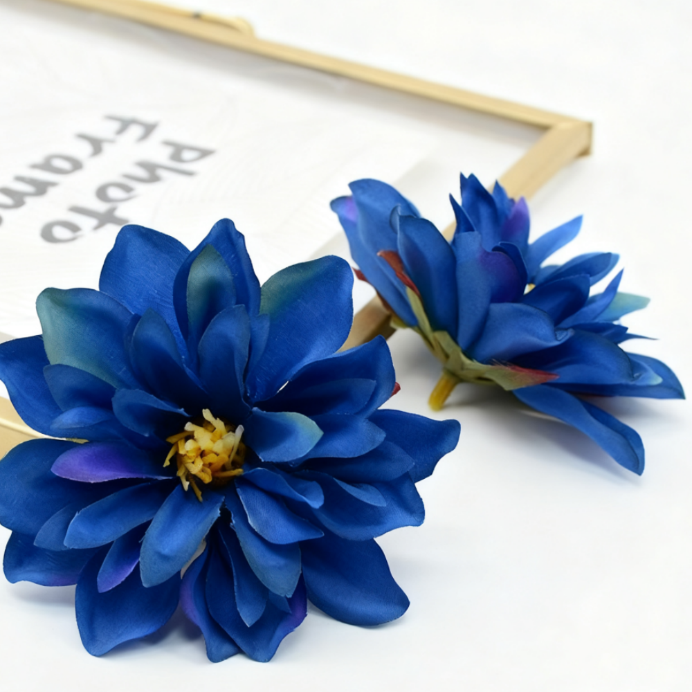 สีน้ำเงิน