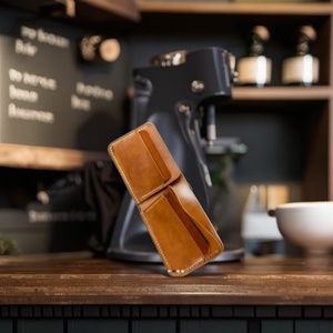 Portefeuille court pour homme Boshiho, durable, fait main, en cuir de vachette Crazy Horse, fin, pour poche avant, en cuir de vachette véritable. - Product Image 2