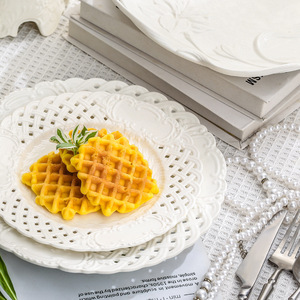 Rétro En Relief Évider <span class=keywords><strong>Bambou</strong></span> Motif <span class=keywords><strong>Assiettes</strong></span> En Céramique Ensemble Dîner Salade Plateau De Service Plats pour Nordic Ménage Restaurant - Product Image 4