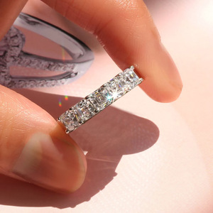 Anello con design geometrico quadrato, elegante anello da dito per donna - Product Image 5