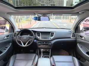 <span class=keywords><strong>Tucson</strong></span> 2018 1.6T Luxury SUV 2WD, Auto Usado, Volante a la Izquierda, Automático, Gasolina, Asientos Eléctricos Oscuros, Techo Panorámico - Product Image 2