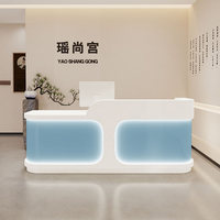 Table de réception et comptoir sur mesure en bois massif moderne et brillant pour salon de beauté, studio de yoga, magasin de vêtements