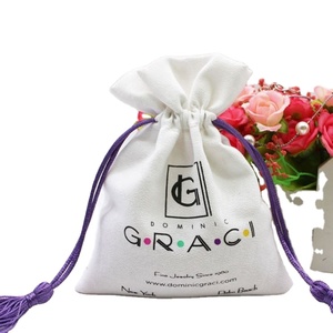Pochette à cordon personnalisée en velours imprimé avec logo, réutilisable et durable, pour cosmétiques, lunettes de soleil et bijoux, cadeau promotionnel - Product Image 1