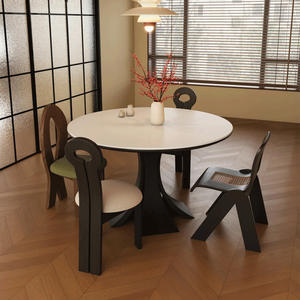 Ensemble table et chaises de salle à manger Yan She, style ancien rétro, en bois massif, meubles pour la maison, pour petit appartement et restaurant - Product Image 1