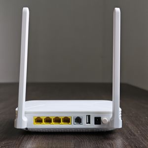 Routeur Wifi IPTV XPON ZC-520 à vente chaude 1GE+ 3FE+ VOIP+ 1USB+2.4GWIFI Prix de gros - Product Image 2