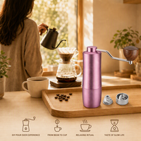 Moulin à café manuel élégant à taille incurvée, en alliage d'aluminium et acier inoxydable, avec poignée en noyer, pour café à verser – Vente directe usine OEM/ODM