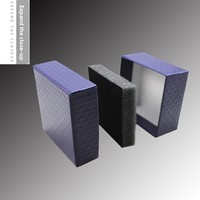 Boîte à bijoux haut de gamme carrée à motif diamant gaufré avec couvercle et base pour le rangement des boucles d'oreilles et des bracelets