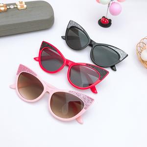 DOISYER all'ingrosso per bambini <span class=keywords><strong>occhi</strong></span> <span class=keywords><strong>di</strong></span> gatto stili simpatici occhiali da <span class=keywords><strong>sole</strong></span> protezione Uv per bambini occhiali da <span class=keywords><strong>sole</strong></span> in plastica per bambini - Product Image 2