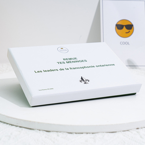 Jeu de cartes de questions-réponses sur la <span class=keywords><strong>culture</strong></span> et la langue française, personnalisé et de qualité supérieure, avec boîte, impression écologique de haute qualité, OEM/ODM - Product Image 4