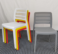 Chaises de salon modernes en plastique d'extérieur moulées sans accoudoirs pour salle à manger