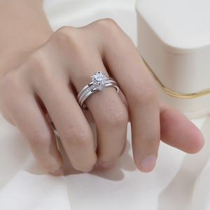 Bague de fiançailles Messi Jewelry MSR-2085 en or blanc 18 carats, forme ronde, diamant de laboratoire, bague tendance - Product Image 1